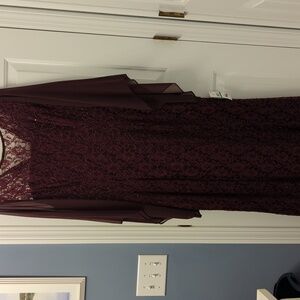 Size 16 Brand New  formal dress in burgandy